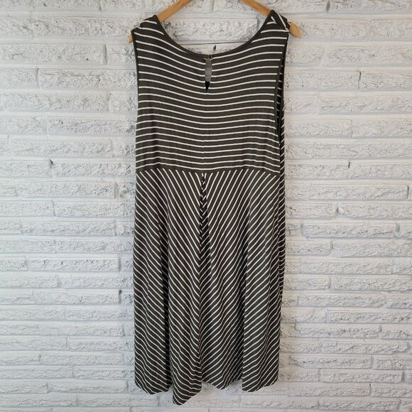 Nina Leonard Women Dress 2X Plus Sleeveless Shift Lightweight Green STR47E - Picture 6 of 11